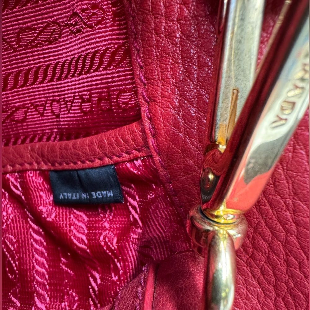 Auth Prada Rosso Vitello Daino Leather Convertible Shopping Tote Bag Preloved - Picture 13 of 13